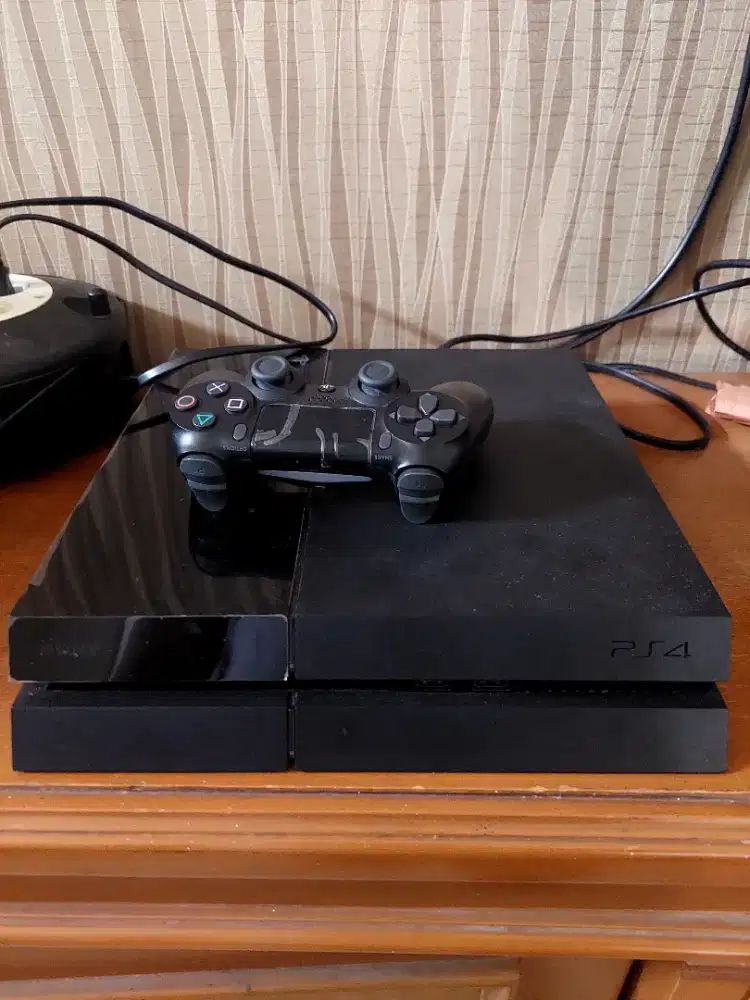 Playstation 4 Fat