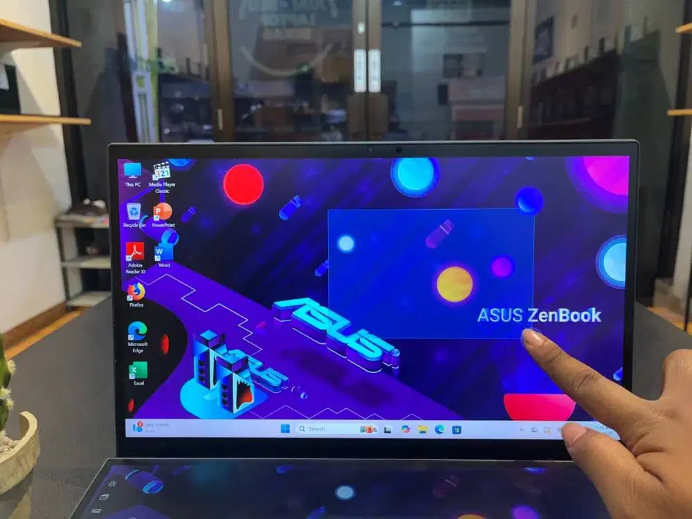 ASUS ZENBOOK UX482EA // SSD 512 //  INTEL IRIS