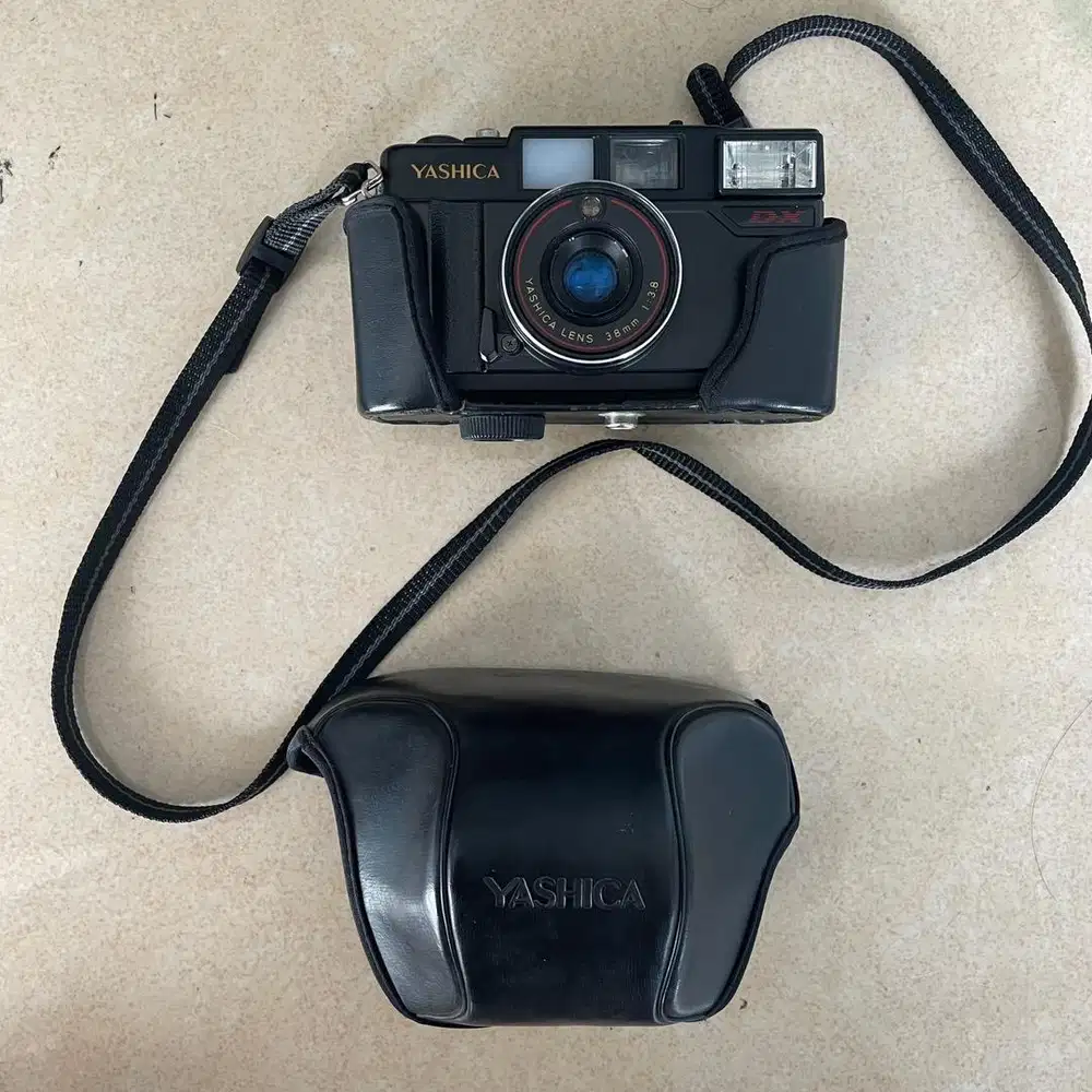 Kamera Analog Yashica MF-2 Super