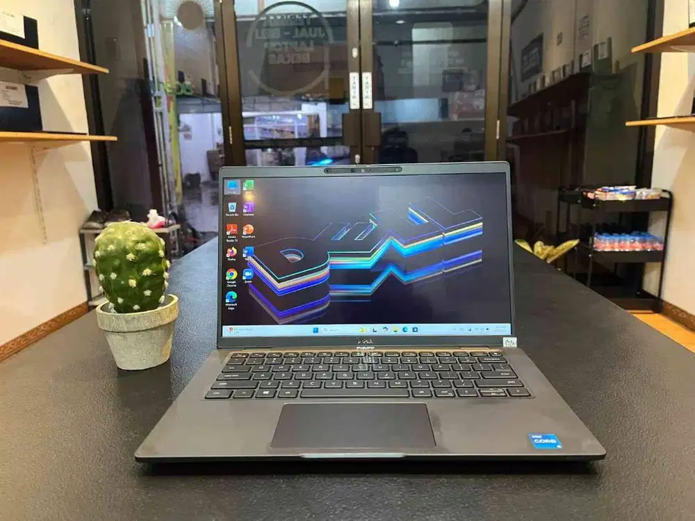 DELL LATITUDE 7420 // CORE i5 GEN11 // INTEL IRIS