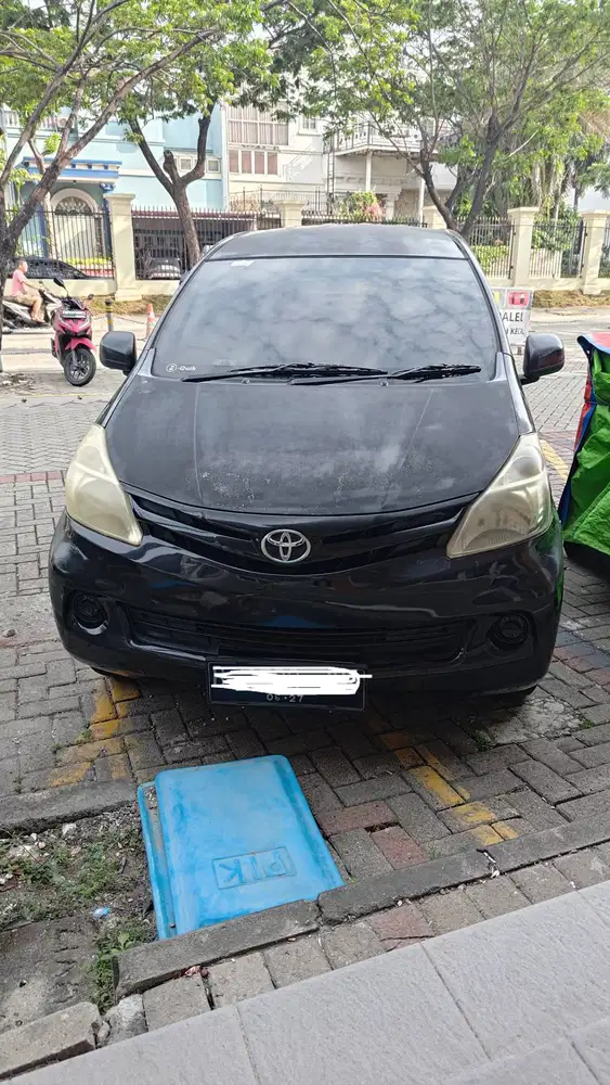 Dijual Avanza Second tahun 2012