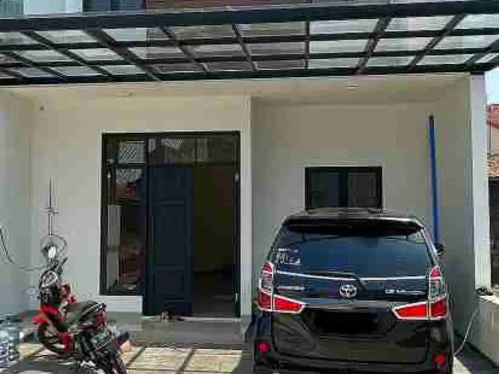 Rumah Baru Di pasar Rebo Kalisari, 2 Lantai Dekat Jalan Raya, Bisa KPR, jakarta Timur (Aps)