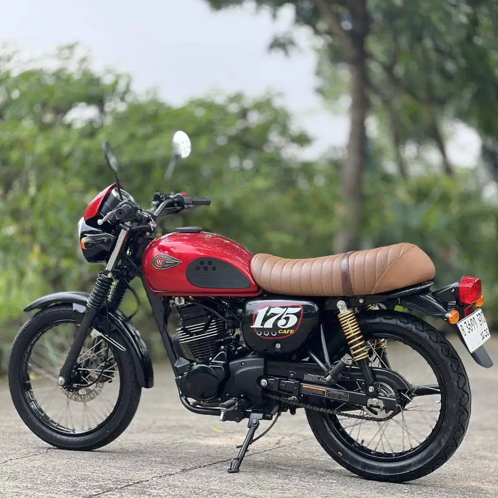 KAWASAKI W175 CAFE MERAH 2019 KM LOW PAJAK PANJANG SIAP SANTAI