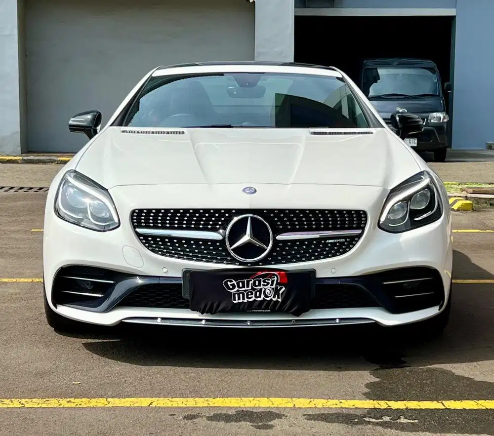 Mercedes Benz Mercy SLC43 SLC 43 AMG 2018 Antik Low KM Murah Bekas Top