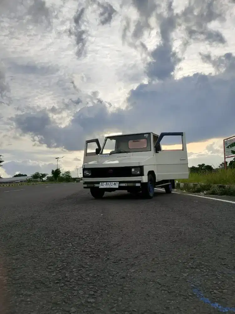 Kijang Asli Pickup (1982)