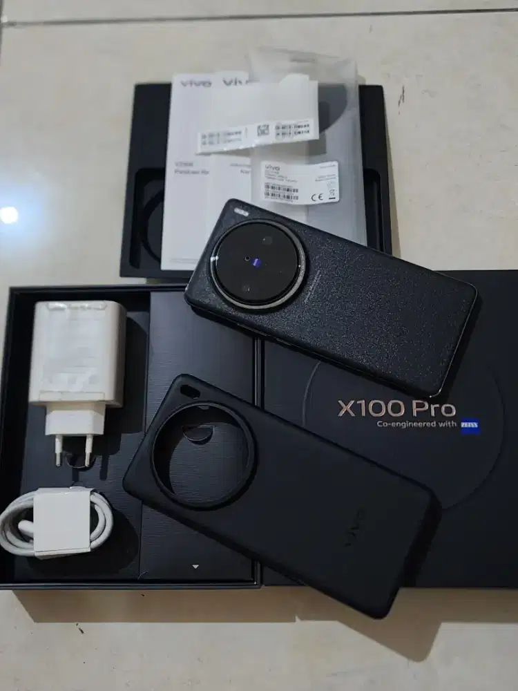 Vivo X100 Pro 5G 16/512Gb, warna Hitam, kondisi 99,9% Sempurna