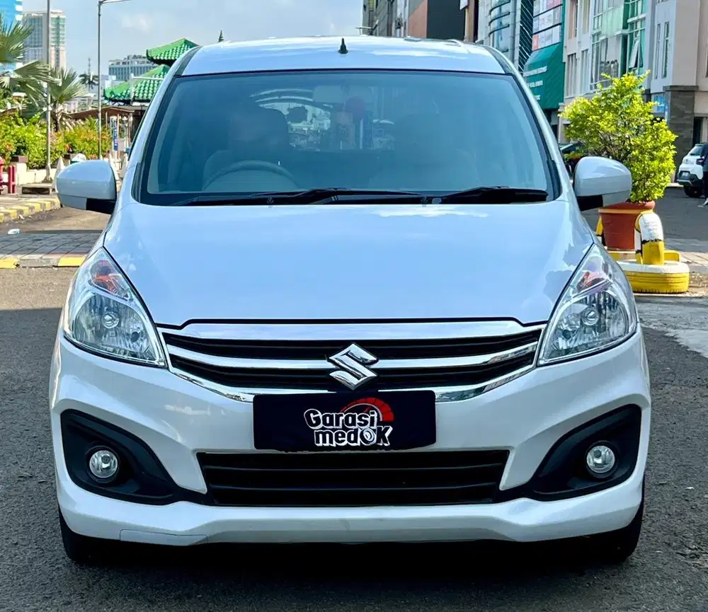 Suzuki Ertiga GL 2018 Antik Low KM Murah Bekas Putih Genap Garansi Top