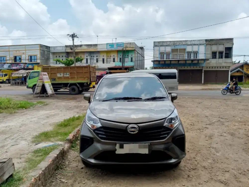 DAIHATSU SIGRA 998 cc Coklat Metalik