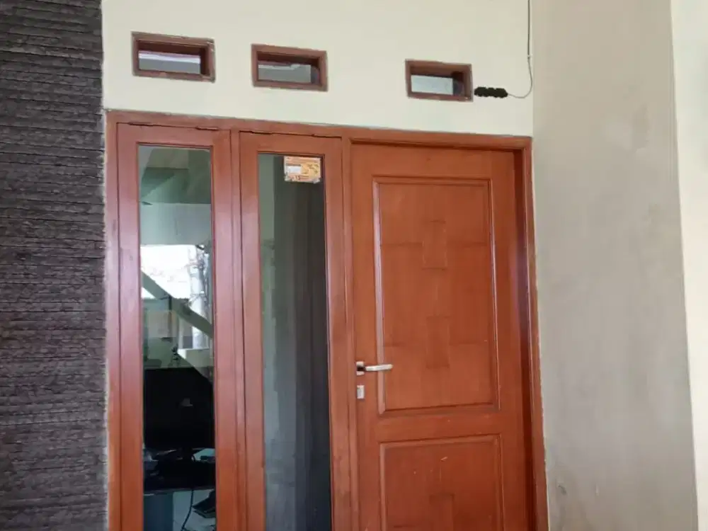 Di jual cepat rumah ,di cempaka sari v harapan mulya Kemayoran Jakarta