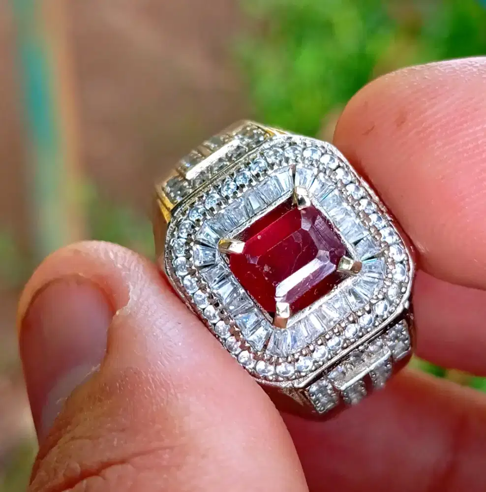 Ruby red only warna pigeon blood memo