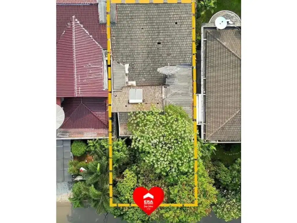 Rumah Tua Hitung Tanah di Simprug Golf Jakarta Selatan