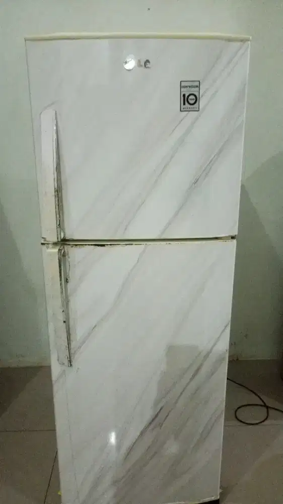 Jual kulkas Pakal pribadi