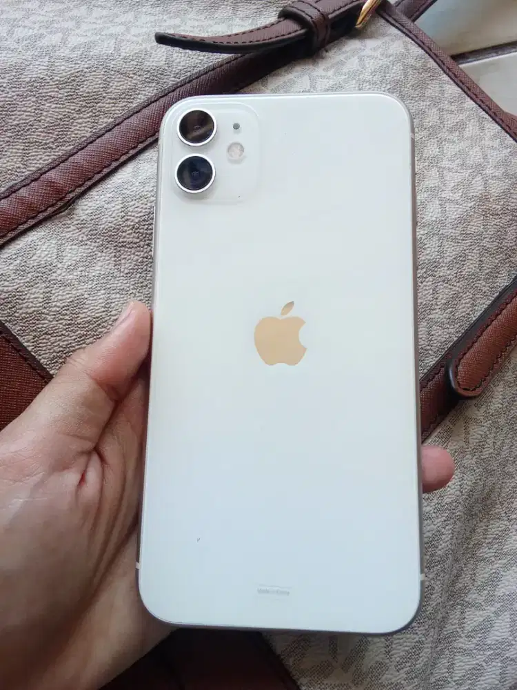 Hp iPhone IP 11 64 GB IMEI Erafone like new