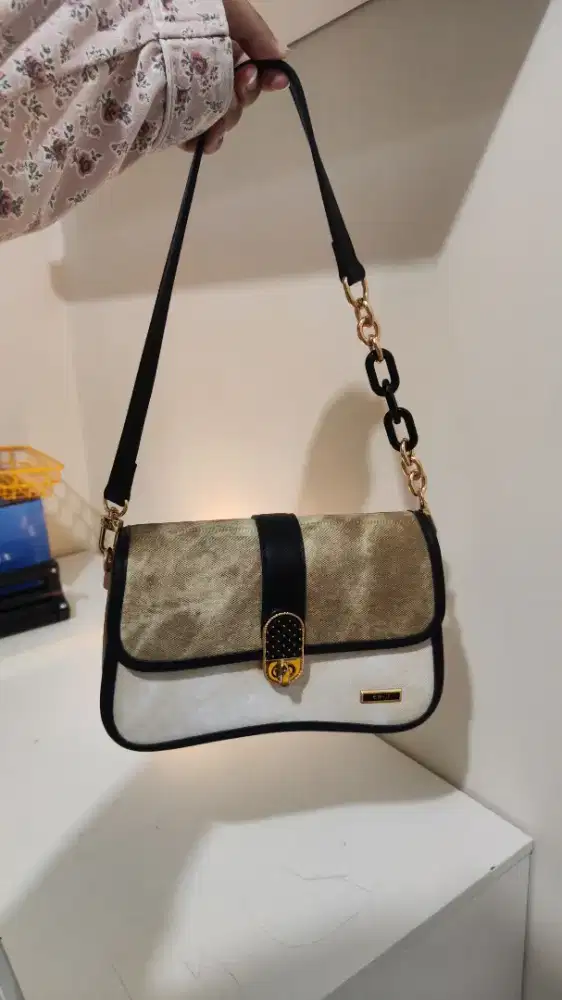 Preloved Tas Enji Yuno Bag Like new