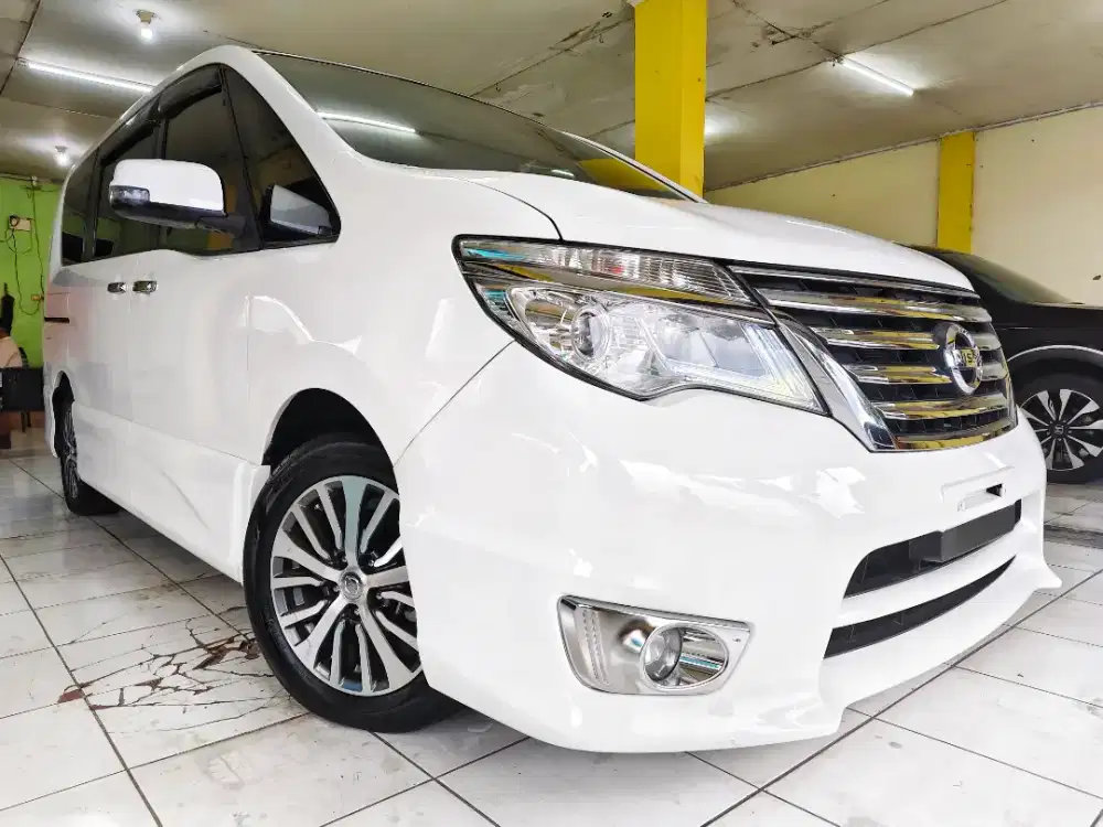 NISSAN SERENA HWS CVT AT 2017 MATIC PERFECT NO AUTECH 2018 PANORAMIC