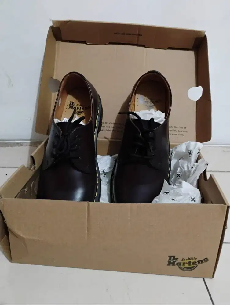 Dijual Docmart 1461 dark purple