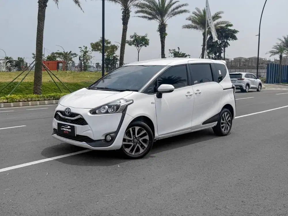 [LOW ODO !!] TOYOTA SIENTA 1.5 V 2019 PUTIH 2020 AUTOMATIC FREED