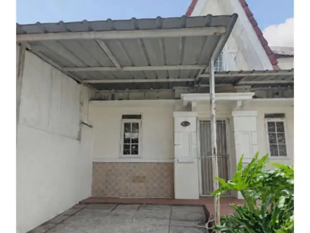 DISEWA RUMAH TAHUNAN SEMI FURNIS HARGA NEGO STRATEGIS SIAP HUNI SENTUL CITY SSR911