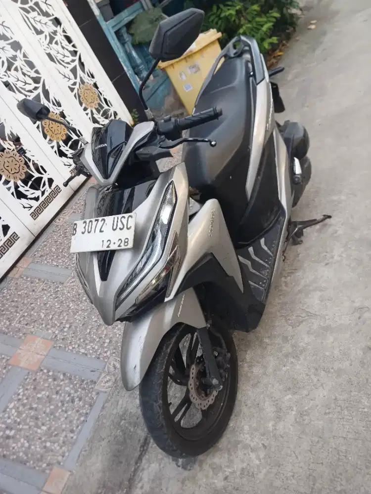 Honda Vario LED New 150 2018 ss lengkap mesin bagus plat B DKI