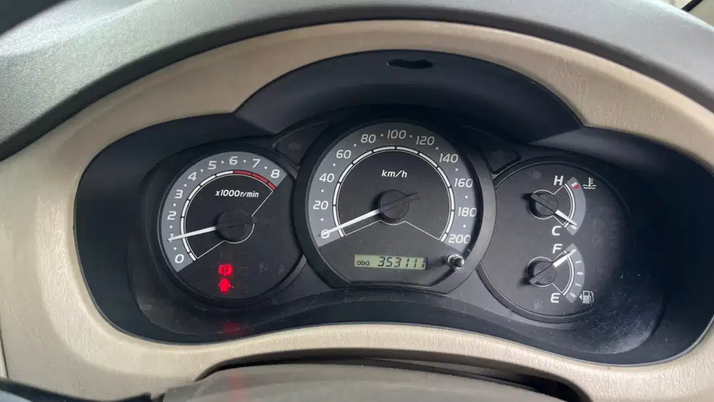 Toyota Kijang Innova 2009 Bensin