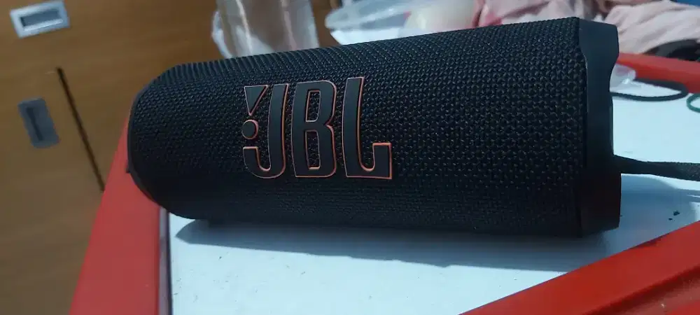 Speaker box/bloetoth jbl flip6