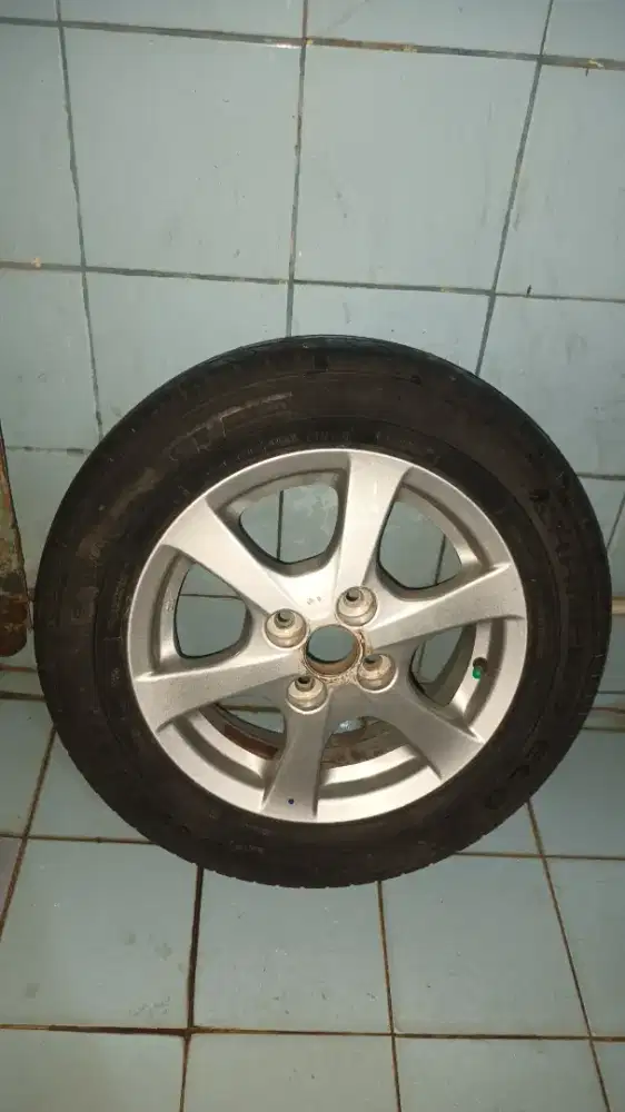 1 velg ban tubeles ring 14  siap pakai