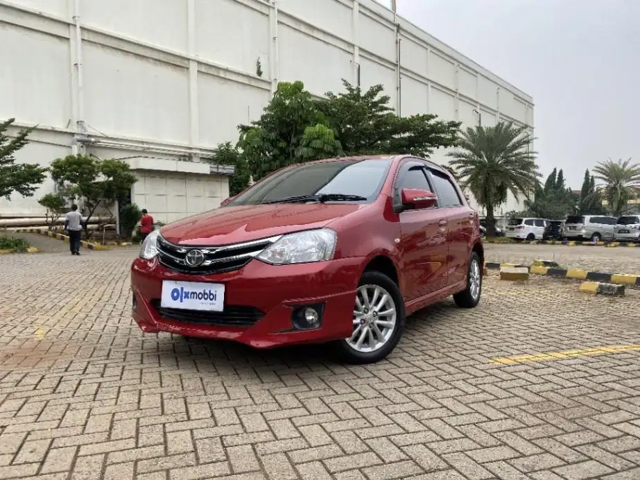 TDP 6,JT Toyota Etios Valco 1.2 G Bensin-MT Merah 2017