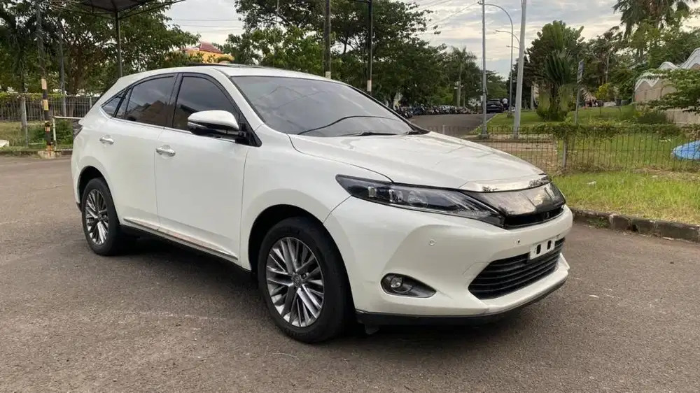 Toyota Harrier 2015