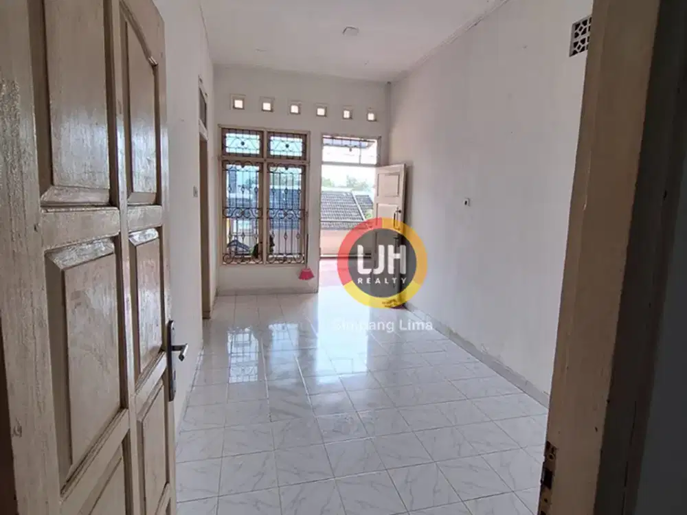 Dijual Rumah Besar Murah di pedurungan