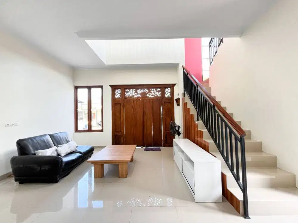 Rumah cantik Hoek Baru Jadi dalam Cluster tapos Depok