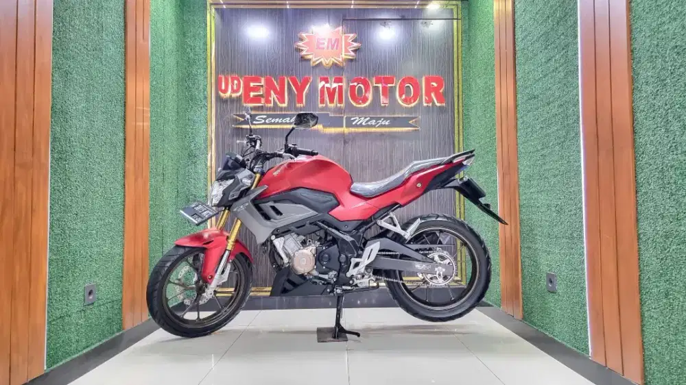 ENY MOTOR - HONDA ALL NEW CB150R SE 2021 - KM RENDAH