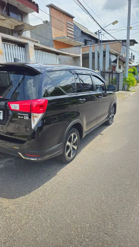 INNOVA G 2024  AT DISEL UPGRADE VENTURER