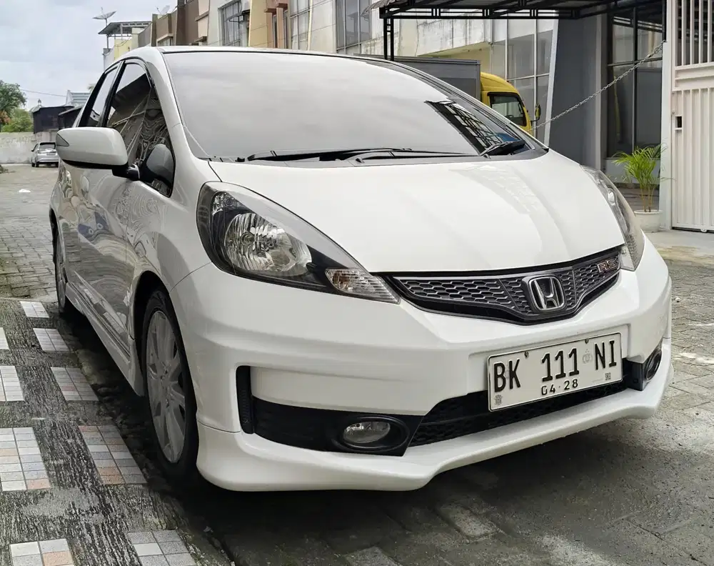 Honda Jazz Rs 1.5 A/T 2013 Facelift Odo 70rb Simpanan Original Sehat