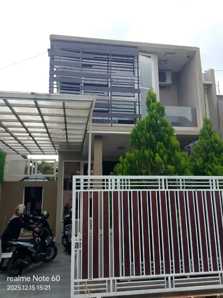 rumah komersil tingkat