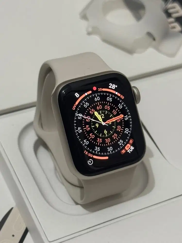 Apple Watch SE Gen 2 40mm Starlight Fullset Original
