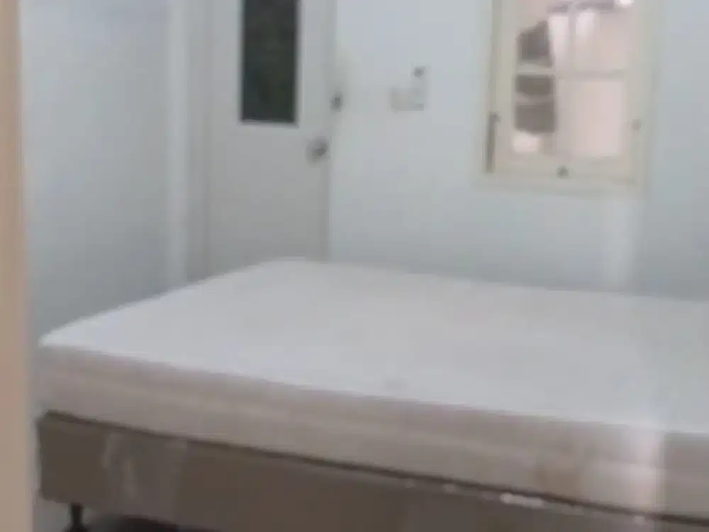 DISEWA RUMAH TAHUNAN SEMI FURNIS HARGA NEGO SIAP HUNI SENTUL CITY SSR911