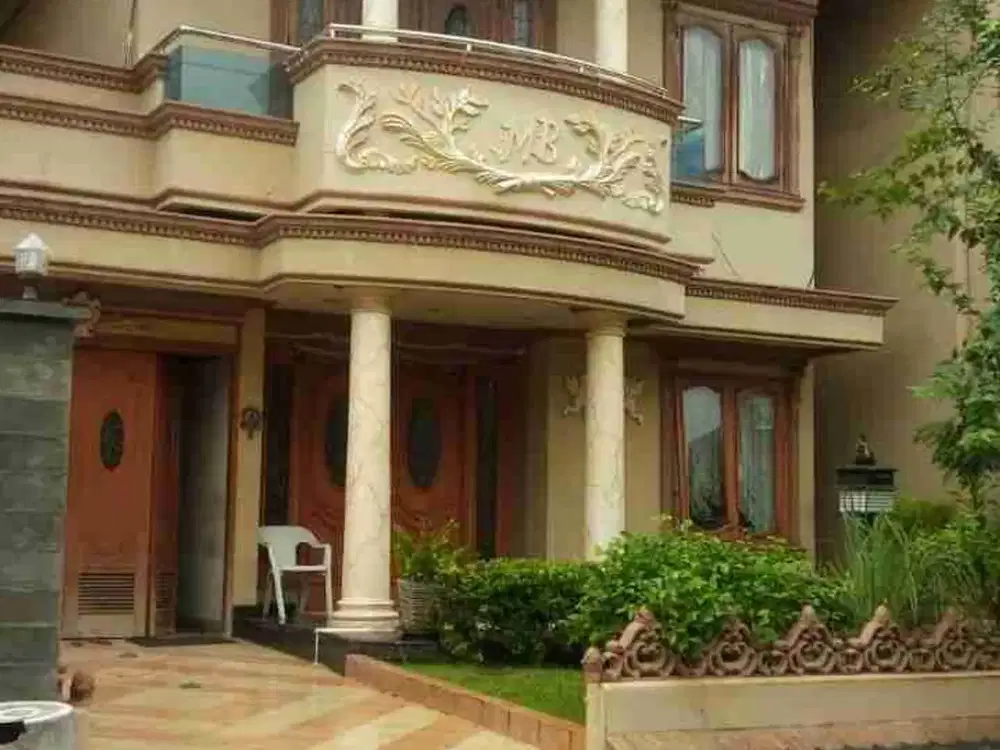 Rumah Elite bagus Full Furnished