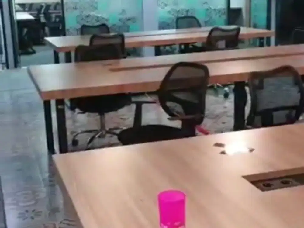 SEWA KANTOR DI  JAKARTA SELATAN  SUDIRMAN  1131M2  FITTED   135K NEGO