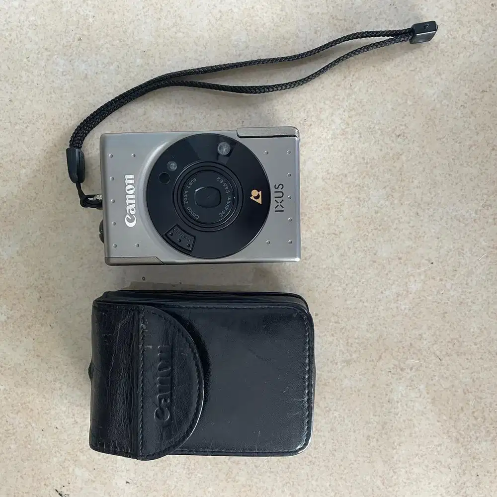 Canon Kamera Digital Pocket IXUS