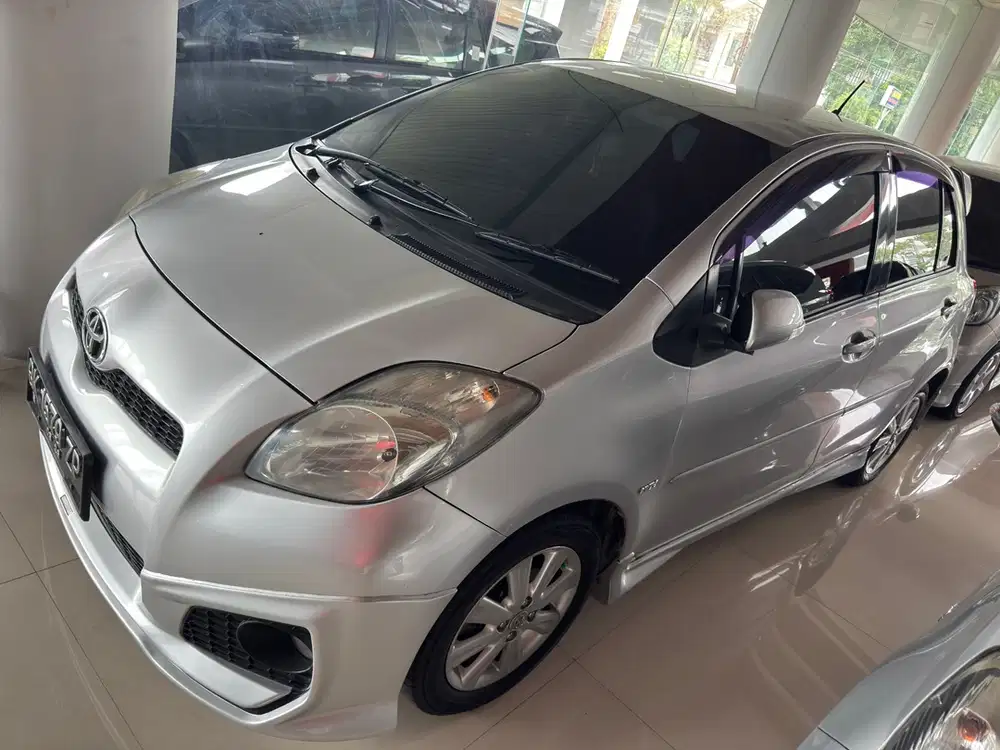 Toyota Yaris 2012 Bensin