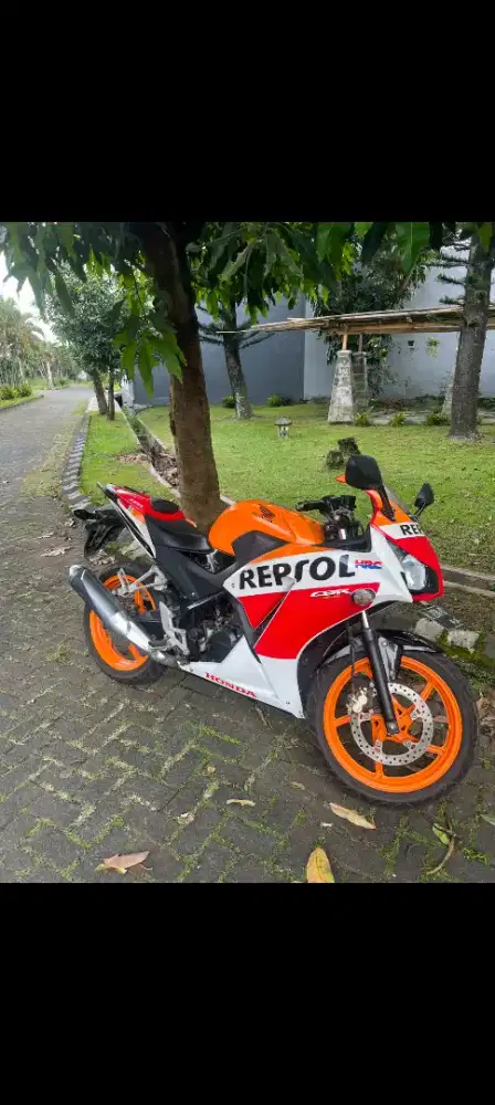 KM rendah, tahun produksi 2016 CBR 150 K45A