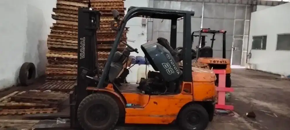 DIJUAL FORKLIP SECOND