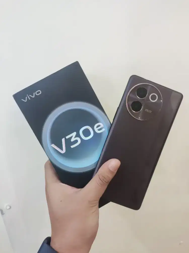 Vivo v30e 5g ram 8/256 second