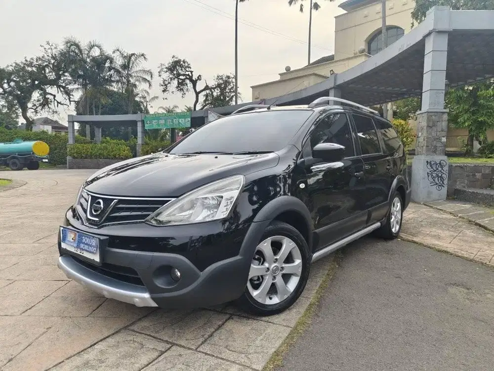 Nissan GRAND LIVINA X GEAR 1.5 Bensin AT 2015 Hitam