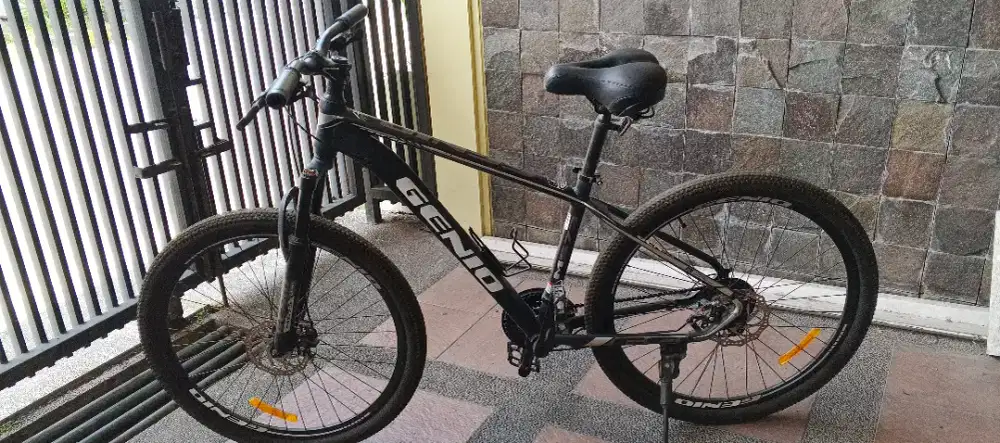 Jual cepat sepeda genio M 573
