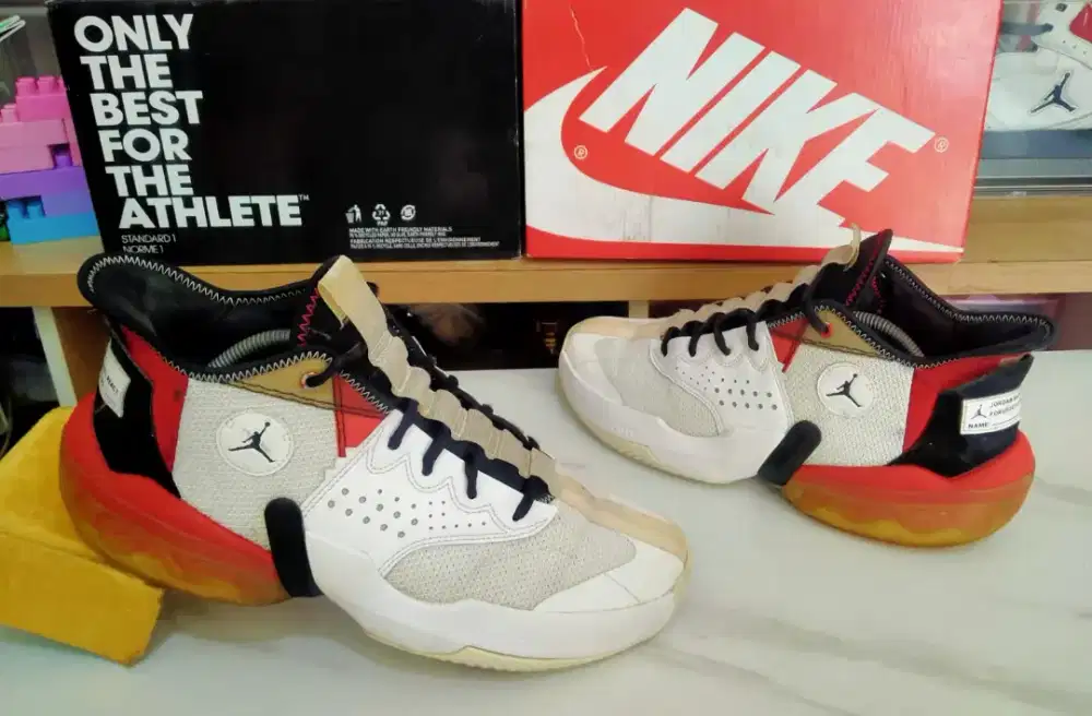 Sepatu Basket Nike Air Jordan Elevation size 45