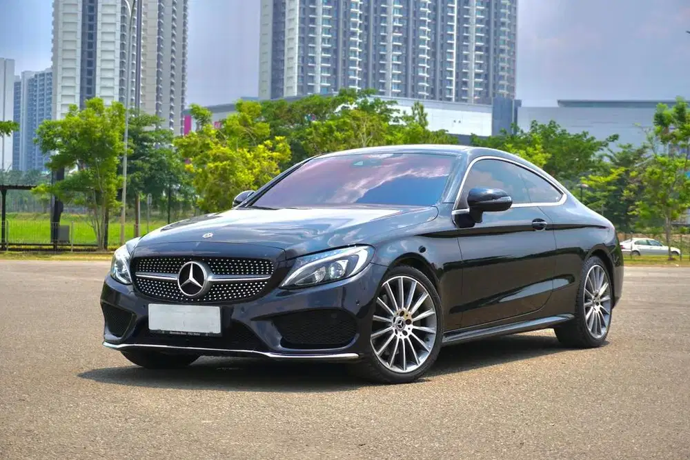 Mercedes Benz C300 Coupe C205 AMG CBU 2017 Hitam Year End Promo