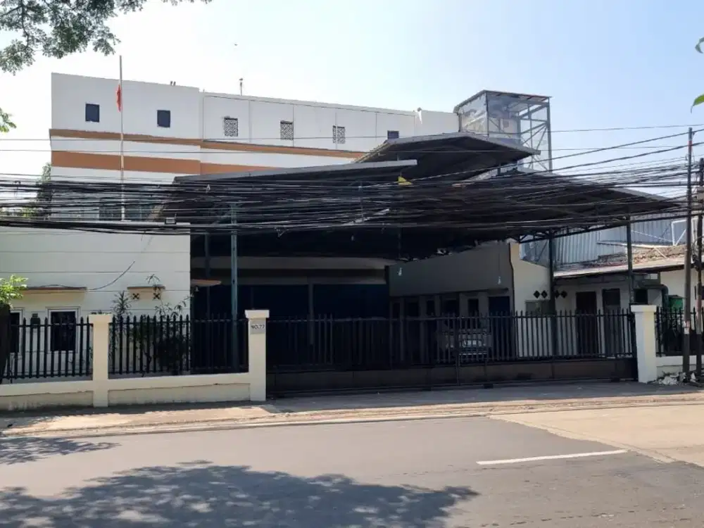 Gedung Serbaguna di Karawaci Bangunan 3 Lantai Cocok Untuk Kantor Dll