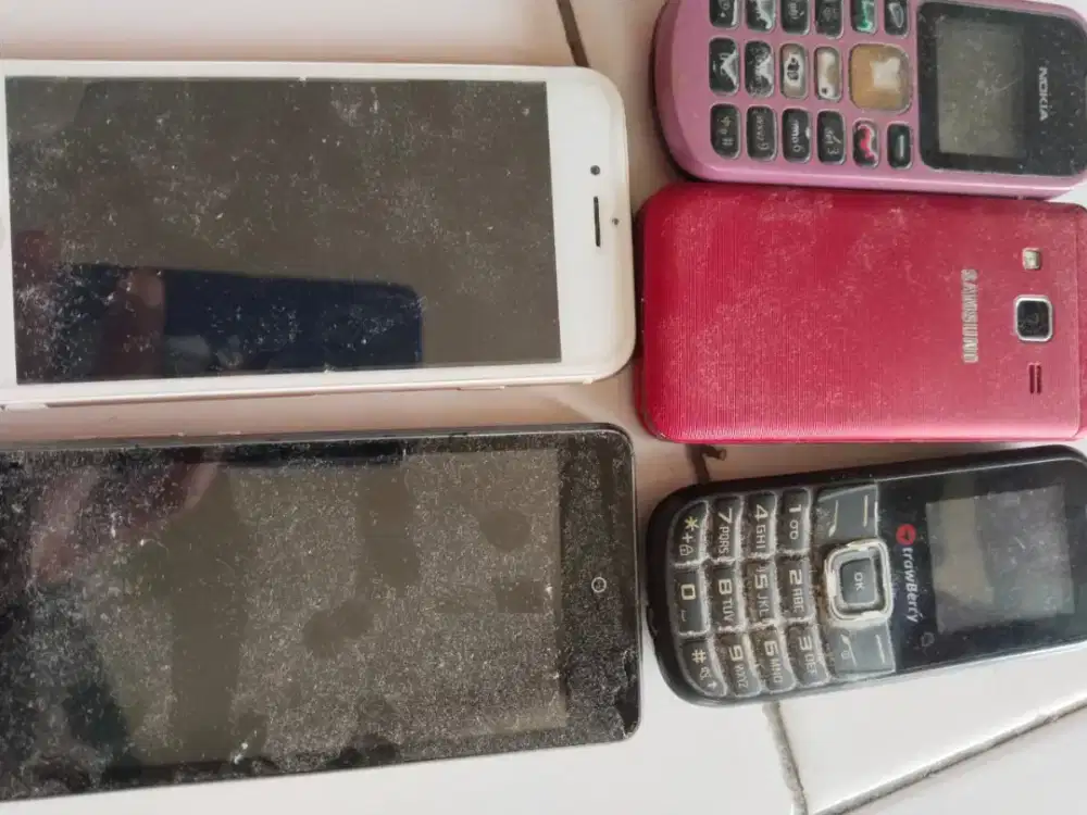 Jual hp bekas/rusak berbagi macam tipe dan masih original