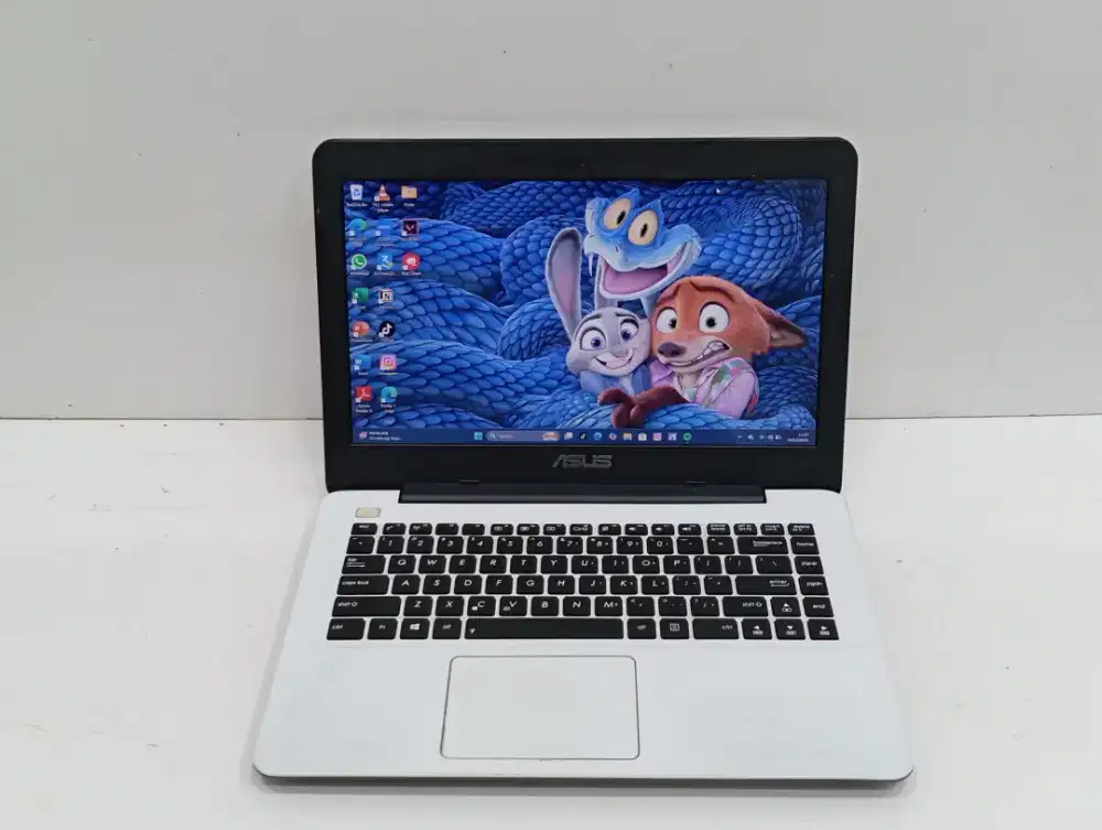 Asus a455l core i3-4030 ram 10gb ssd 128gb